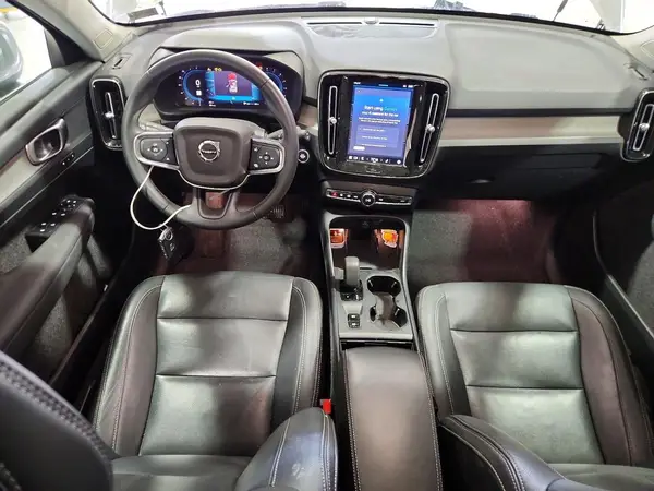 YV4L12UKXR2325660 2024 VOLVO XC40 - Image 8