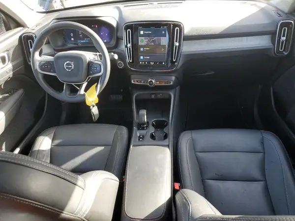 YV4L12UKXR2327151 2024 VOLVO XC40 - Image 8
