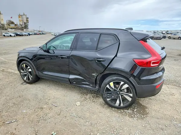 YV4L12UL0R2293987 2024 VOLVO XC40 - Image 2
