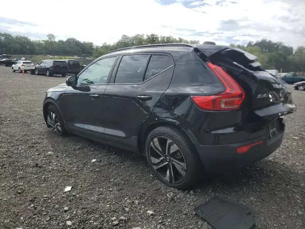 YV4L12UL1R2223284 2024 VOLVO XC40 - Image 2
