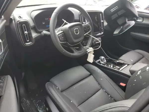 YV4L12UL1R2223284 2024 VOLVO XC40 - Image 8