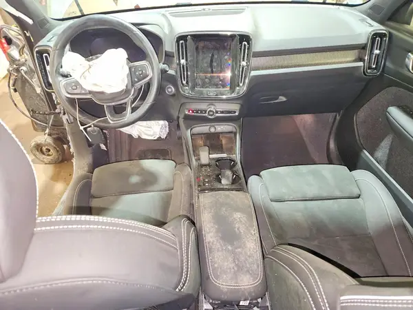 YV4L12UL2R2289486 2024 VOLVO XC40 - Image 8