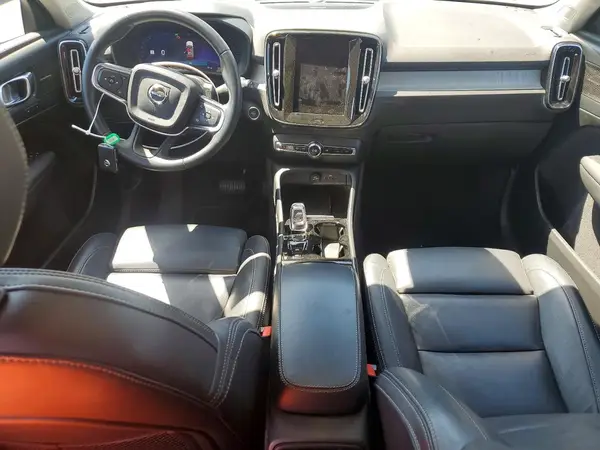 YV4L12UL2R2352392 2024 VOLVO XC40 - Image 8