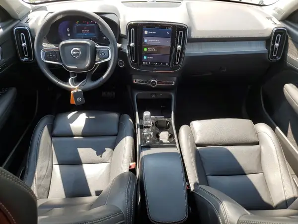 YV4L12UL3R2249126 2024 VOLVO XC40 - Image 8