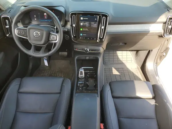 YV4L12UL3R2274043 2024 VOLVO XC40 - Image 8