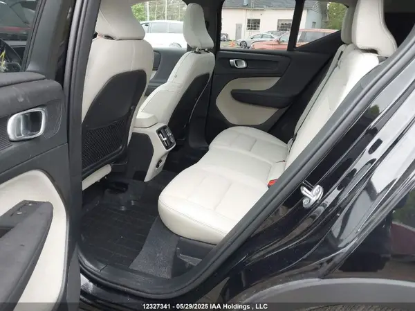YV4L12UL3R2327260 2024 VOLVO XC40 - Image 8