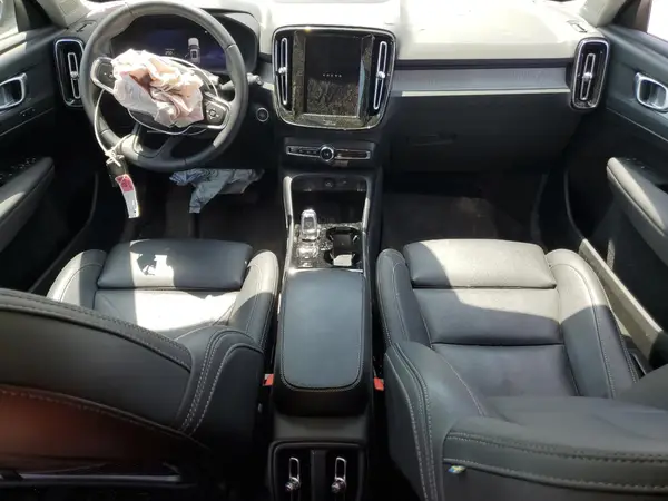 YV4L12UL3R2331731 2024 VOLVO XC40 - Image 8