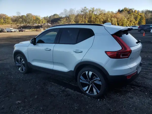 YV4L12UL3R2362705 2024 VOLVO XC40 - Image 2