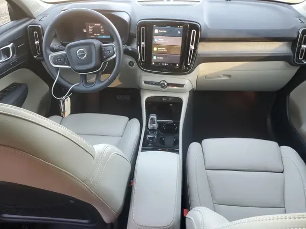 YV4L12UL3R2362705 2024 VOLVO XC40 - Image 8