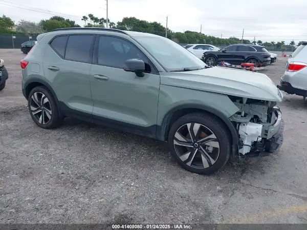 YV4L12UL4R2316929 2024 VOLVO XC40 - Image 1
