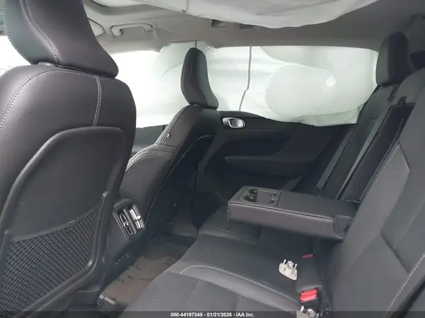 YV4L12UL4R2364429 2024 VOLVO XC40 - Image 8