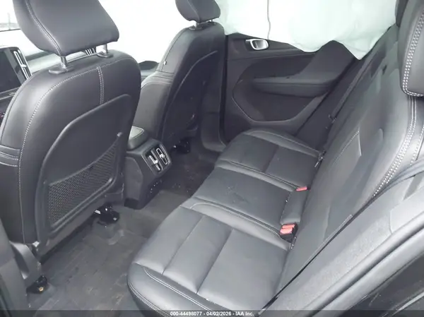 YV4L12UL6R2345770 2024 VOLVO XC40 - Image 8