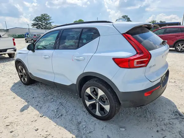 YV4L12UL6R2374198 2024 VOLVO XC40 - Image 2