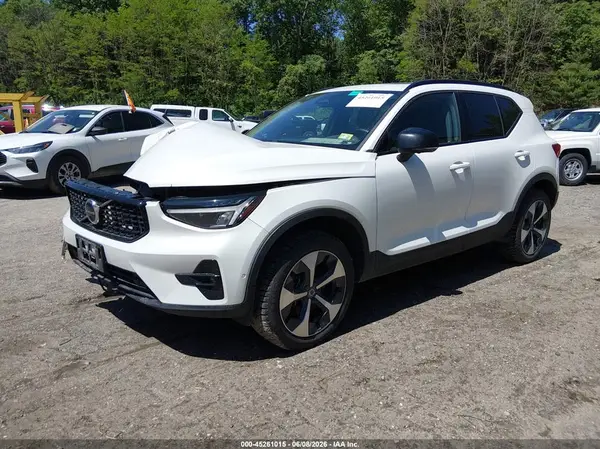 YV4L12UL7R2332803 2024 VOLVO XC40 - Image 2
