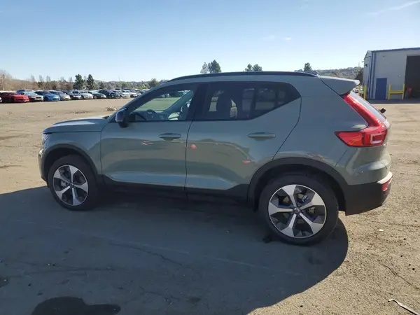 YV4L12UL7R2372833 2024 VOLVO XC40 - Image 2
