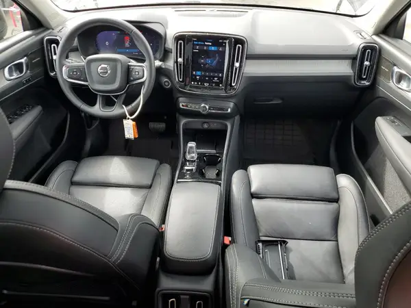 YV4L12UL9R2260485 2024 VOLVO XC40 - Image 8
