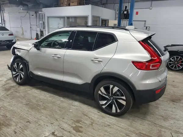YV4L12UL9R2354902 2024 VOLVO XC40 - Image 2
