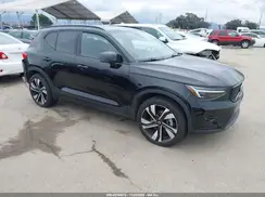 YV4L12UM1R2323958 2024 VOLVO XC40