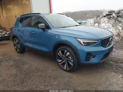 YV4L12UM1R2357723 2024 VOLVO XC40