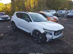 YV4L12UM5R2340682 2024 VOLVO XC40