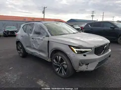 YV4L12UMXR2227133 2024 VOLVO XC40