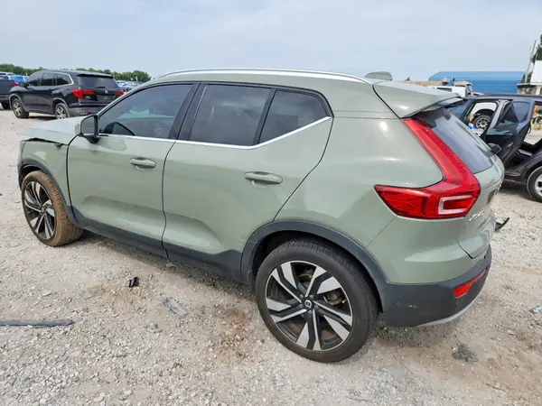 YV4L12UN0P2981812 2023 VOLVO XC40 - Image 2