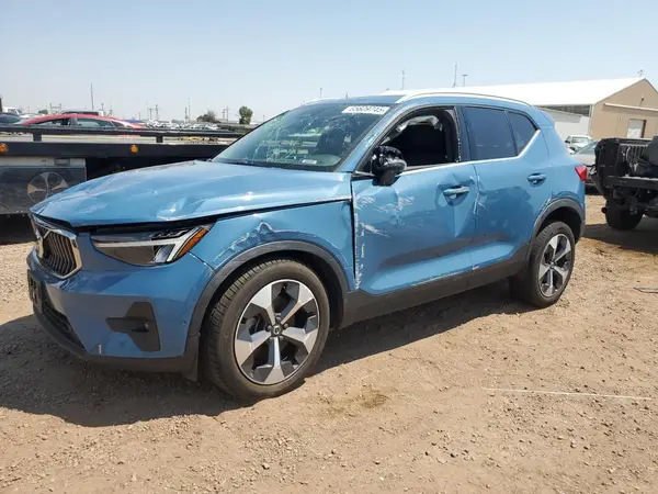 YV4L12UN1P2937317 2023 VOLVO XC40 - Image 1