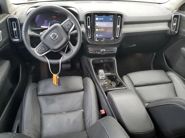 YV4L12UN1P2937317 2023 VOLVO XC40 - Image 8