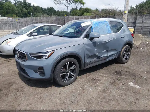 YV4L12UN1P2966493 2023 VOLVO XC40 - Image 2