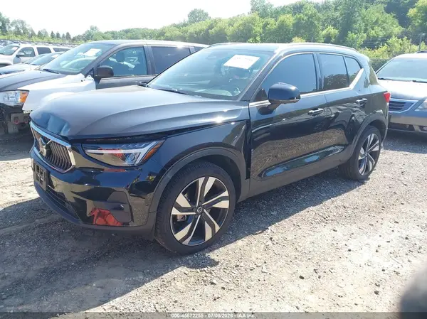 YV4L12UN2P2107395 2023 VOLVO XC40 - Image 2
