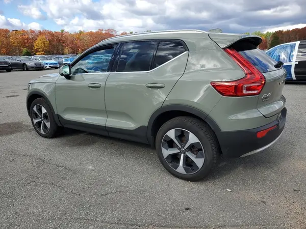 YV4L12UN3P2029368 2023 VOLVO XC40 - Image 2