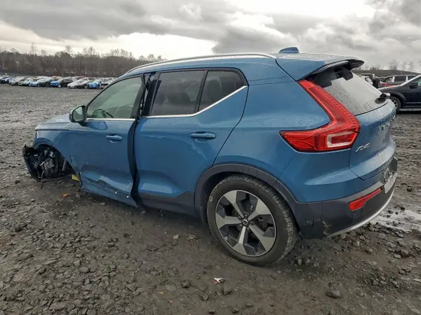 YV4L12UN3P2100133 2023 VOLVO XC40 - Image 2