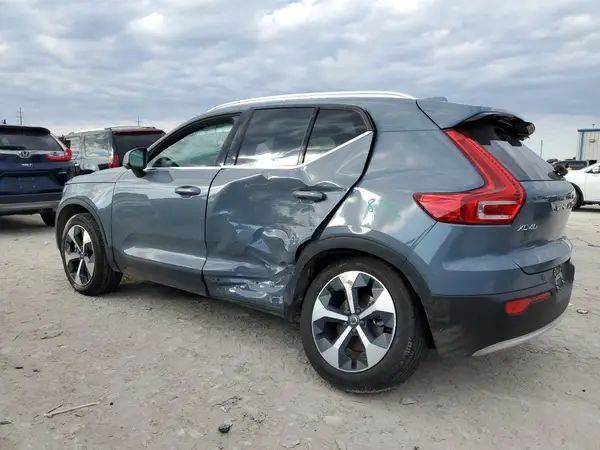 YV4L12UN5P2926949 2023 VOLVO XC40 - Image 2