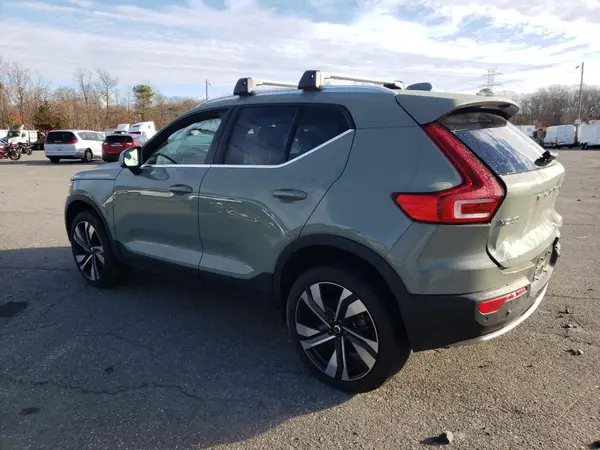 YV4L12UN6P2099852 2023 VOLVO XC40 - Image 2
