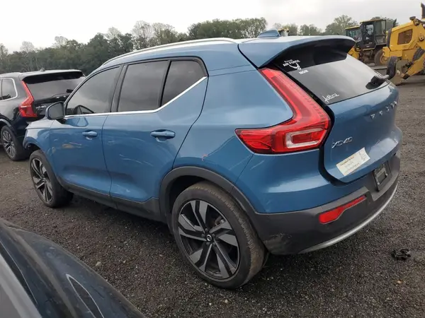 YV4L12UN6P2912655 2023 VOLVO XC40 - Image 2