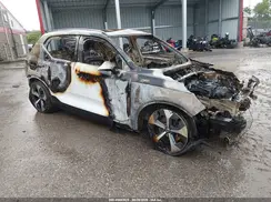 YV4L12UN7P2930579 2023 VOLVO XC40