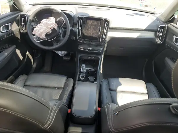 YV4L12UN8P2050507 2023 VOLVO XC40 - Image 8