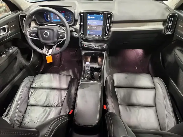 YV4L12UN8P2976423 2023 VOLVO XC40 - Image 8