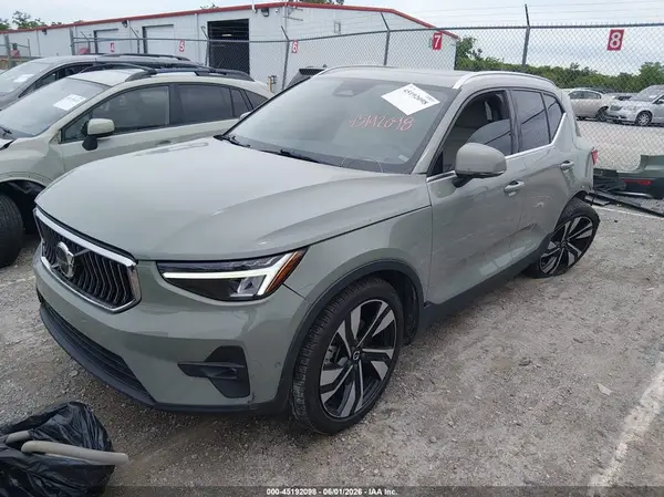 YV4L12UN9P2003230 2023 VOLVO XC40 - Image 2