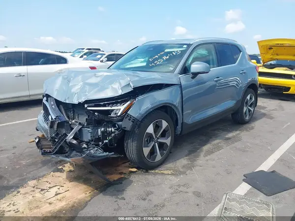 YV4L12UNXP2911251 2023 VOLVO XC40 - Image 2