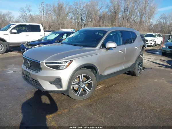 YV4L12UV0P2055118 2023 VOLVO XC40 - Image 2