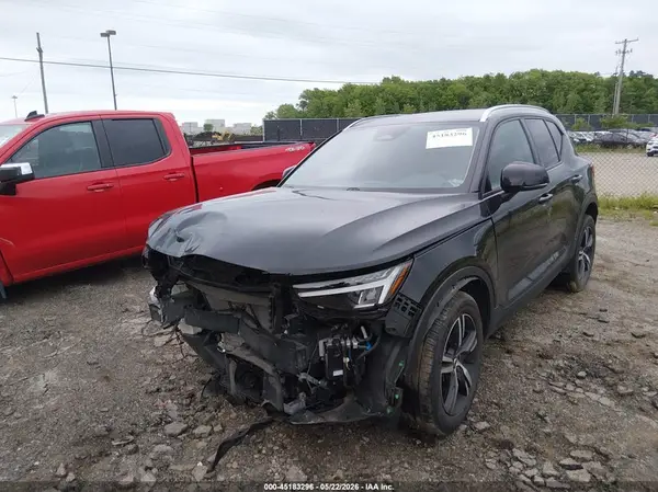 YV4L12UV2P2914743 2023 VOLVO XC40 - Image 2