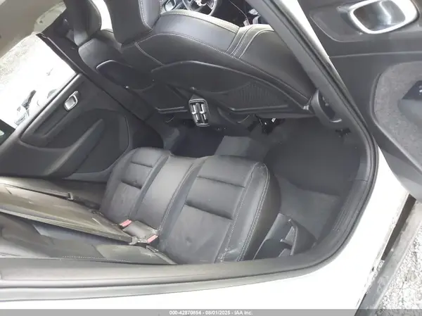 YV4L12UV5P2910685 2023 VOLVO XC40 - Image 8