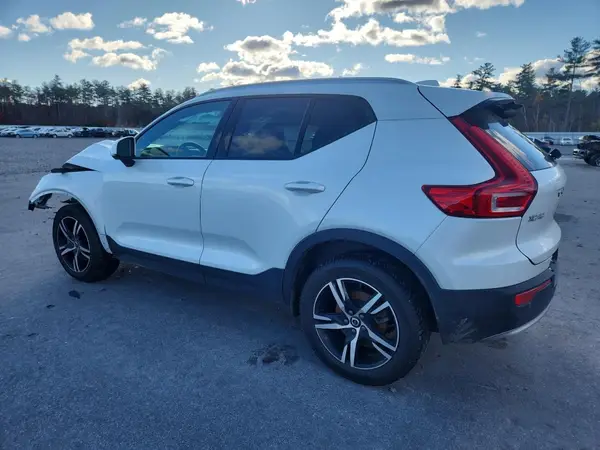 YV4L12UV8P2058932 2023 VOLVO XC40 - Image 2