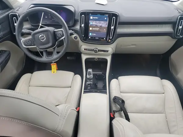 YV4L12UW2P2020802 2023 VOLVO XC40 - Image 8