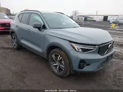 YV4L12UW3P2081026 2023 VOLVO XC40