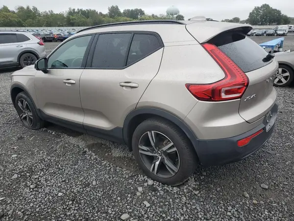 YV4L12UW3P2086369 2023 VOLVO XC40 - Image 2