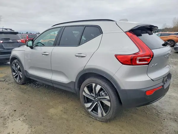YV4L12UW5P2099379 2023 VOLVO XC40 - Image 2