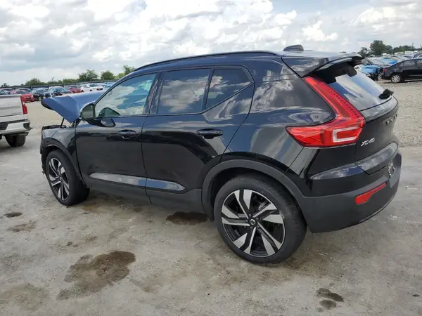 YV4L12UW7P2066772 2023 VOLVO XC40 - Image 2