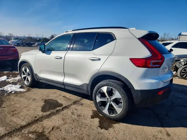 YV4L12UW7P2978611 2023 VOLVO XC40 - Image 2